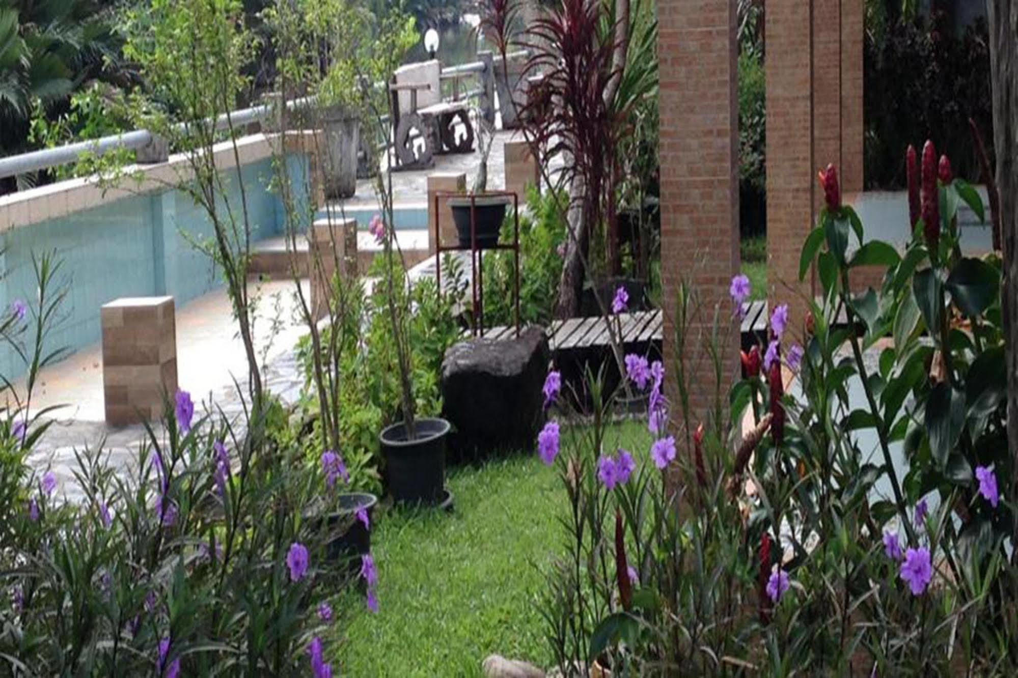 BaanRimNam Resort Trat Exterior foto