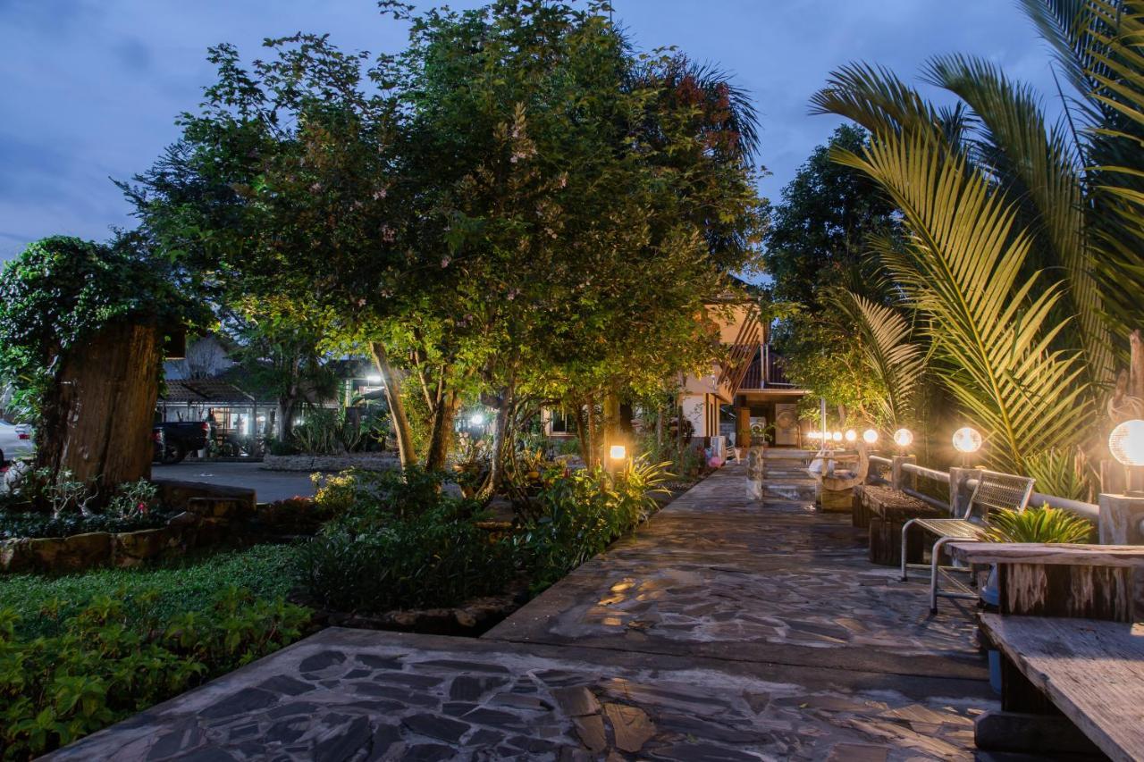BaanRimNam Resort Trat Exterior foto